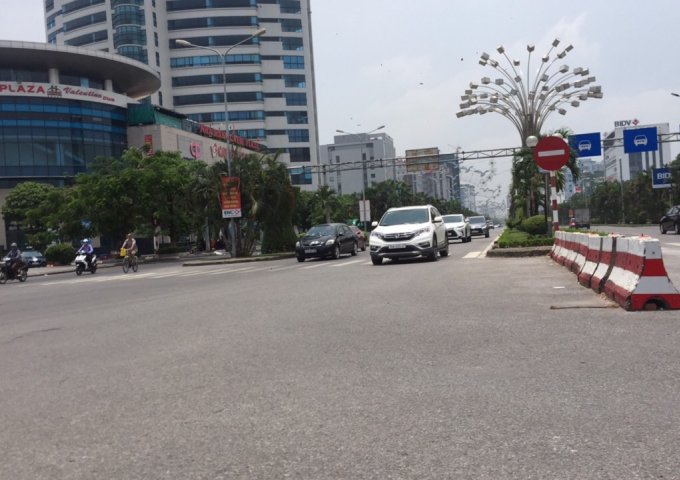 Hiện nay chúng tôi có lô đất mặt đường đôi lô 8 đường Lê Hồng Phong.