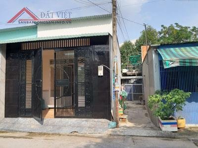 Cần bán gấp nhà tại Phan Văn Hớn, Bà Điểm gần KCN Vĩnh Lộc