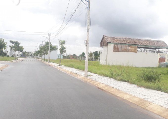 Đất lớn xây trọ mặt tiền Nguyễn Văn Bứa 100m2, sổ hồng riêng chính chủ