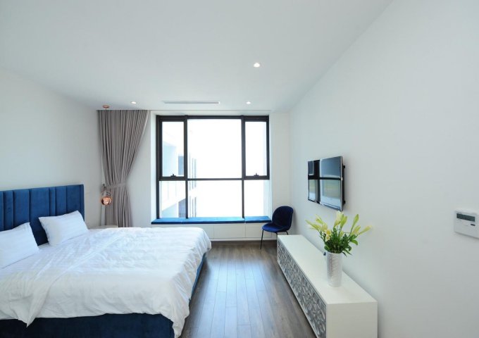 Chính chủ cho thuê căn hộ 3 ngủ, full đồ tại chung cư Sun Ancora số 3 Lương Yên giá 28tr/tháng. LH: 0936530388