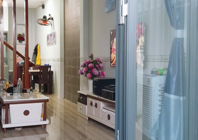 Cần bán nhà hẻm Lê Hồng Phong, Giá bán: 2.5 tỷ 