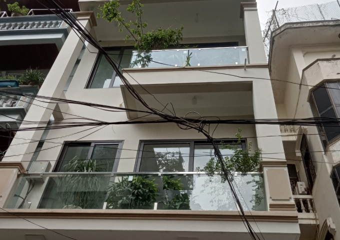 Cho thuê nhà 90 Nguyễn Tuân, 75mx 5T, đã hoàn thiện, thông sàn