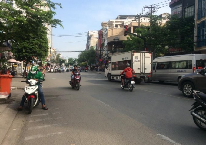 Cho thuê nhà mặt tiền đường Nguyễn thiện Thuật ngang 5,8x18