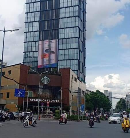 Biệt thự mặt tiền đường Nguyễn Văn Hưởng trung tâm Thảo Điền, 18x20m, 4 Lầu giá 95 tỷ