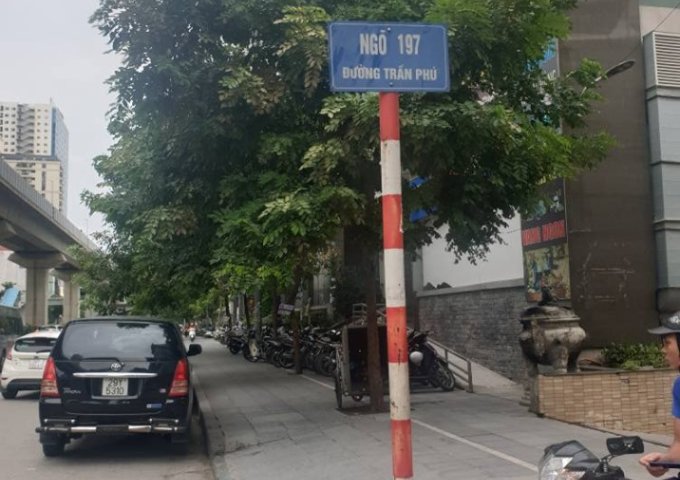 Chính chủ cần bán gấp nhà mặt ngõ 197 Trần Phú, Hà Đông, 32m2 x 5T. LH ngay 0839.779977