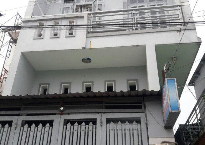 Chính chủ bán gấp nhà mới 1 trệt, 2 lầu ngay MT Nguyễn Ảnh Thủ