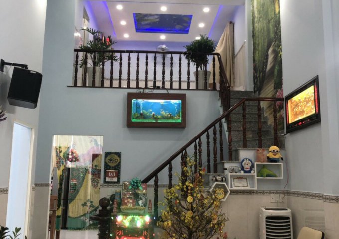 Chính chủ bán gấp nhà mới 1 trệt, 2 lầu ngay MT Nguyễn Ảnh Thủ