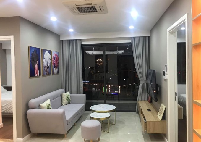 Cho thuê căn góc 2PN chung cư Vinhomes D’Capitale Trần Duy Hưng, nội thất cơ bản, giá 16tr/tháng. 
