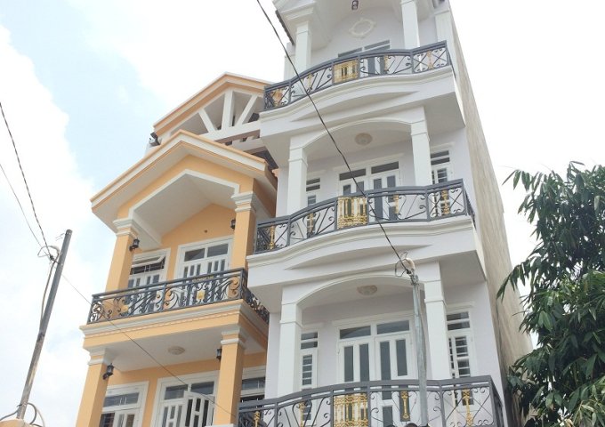 Bán nhà 1 trệt 3 lầu 4x20m giá 5.5  tỷ, đường 8m Lê Văn Khương, P. HT, Q12.