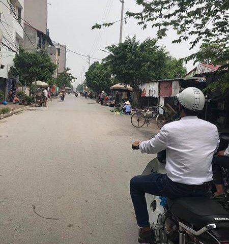 Bán đất Phú Diễn, ngõ rộng ô tô đỗ cửa  Liên hệ: 096.860.2353