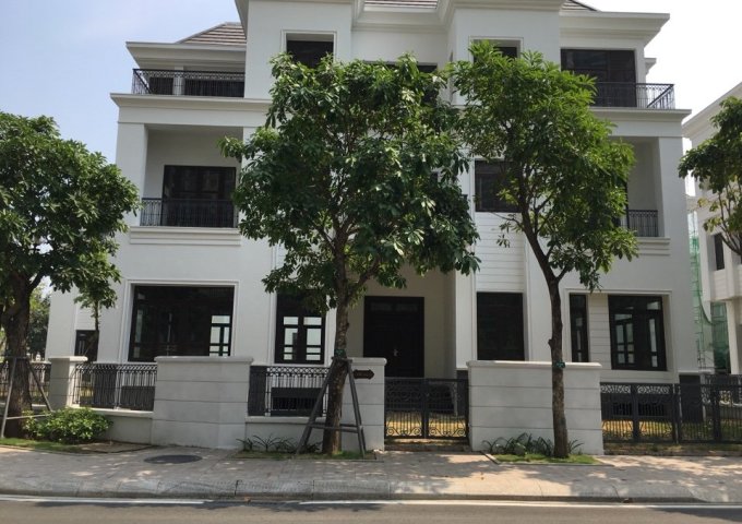 Bán Nhà Mặt Tiền Nguyễn Trọng Tuyển, Quận Phú Nhuận, Dt: 13m X 18m, 2 Lầu Mới. 