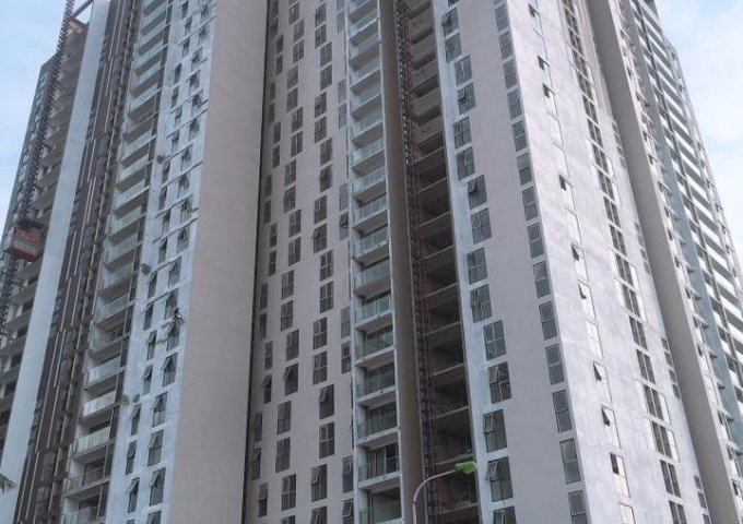 Bán căn hộ 95m2 E2 Yên Hòa giá 4 tỷ ban công Đông Nam