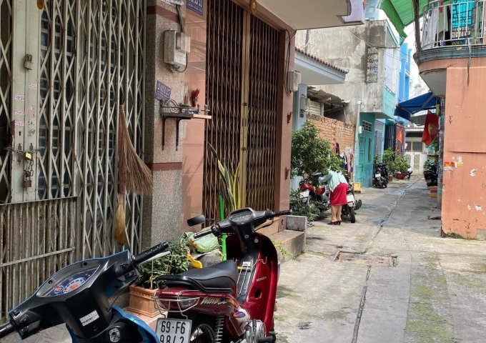Chính chủ bán nhà hẻm Lê Thúc Hoạch, quận Tân Phú, tiện ích đầy đủ