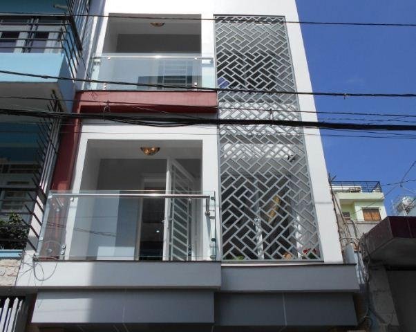 Bán nhà   đường Bùi Quang Là  DT: 5x12m. 2 lầu ST, giá 5tỷ, TL  