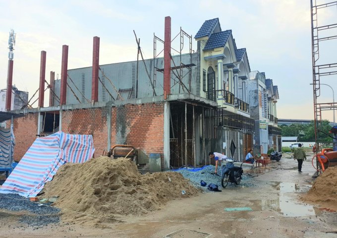 Bán GẤP đất đường Nguyễn Thị Tồn, gần chợ, gần cty Pouchen - Phí MG 3%