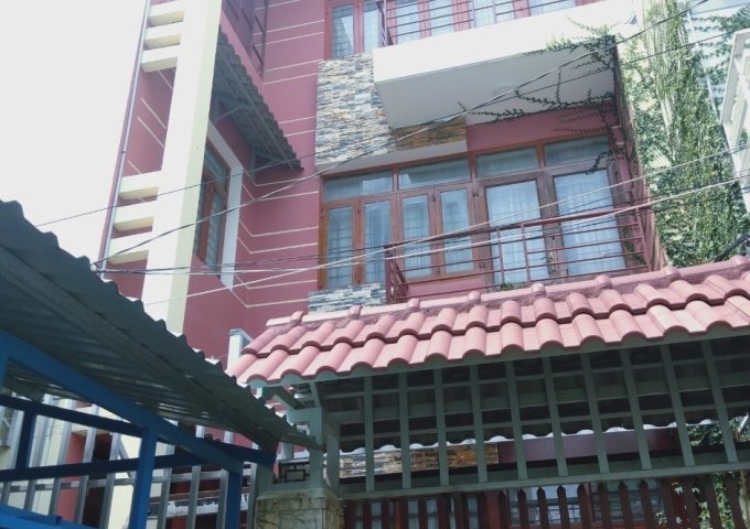 Cho thuê nhà tiện nghi 3PN 8.8x11m 719 HTP p.Phú Thuận Quận 7