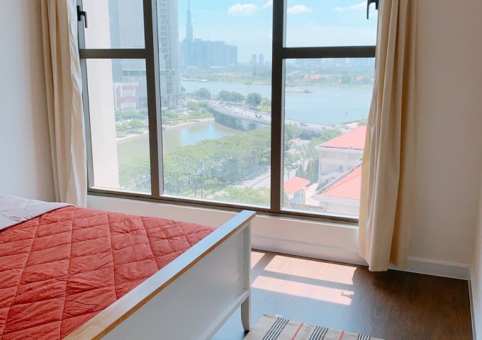 Căn hộ Sài Gòn Royal 2PN, nội thất cao cấp giá tốt từ view hồ bơi đén view sông