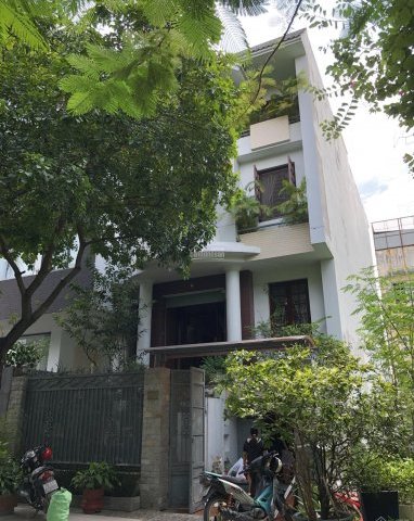 Bán nhà đẹp, thiết kế hiện đại có thang máy thanh khoản cao mặt tiền đường Nguyễn Thị Định Quận 2