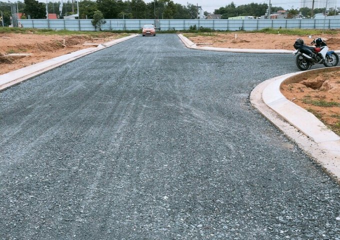 Đất nền TT Long Thành, phía sau Công Viên 3A, giá 15triệu/m2, DT 100m2,thổ 100%.