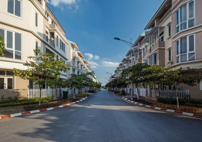 Cần bán nhà liền kề, biệt thự tại KĐT Xuân Phương. DT: 74.3m -187m2. Giá chỉ từ 4,5 Tỷ.