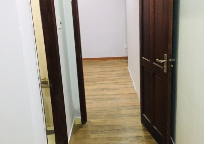 Cho thuê căn hộ 55m2, 1PN, 2 toilet ngay Vòng xoay Lăng Cha Cả, Tân Bình.