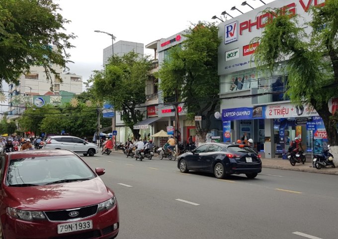 Bán nhà MT đường Thái Nguyên, p.Phương Sài, tp.Nha Trang vị trí trung tâm.