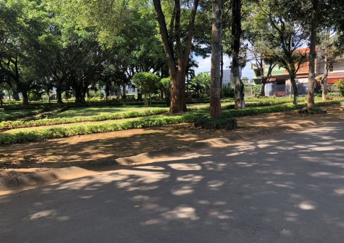Bán đất mặt tiền view hoa viên Thành Nhất, giá: 1 tỷ 650 triệu