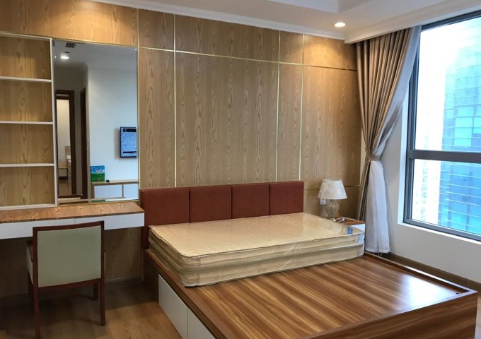 Cho thuê gấp căn hộ chung cư 3 phòng ngủ, full nội thất - Vinhomes 56 Nguyễn Chí Thanh. Liên Hệ CC: 0966.880.912