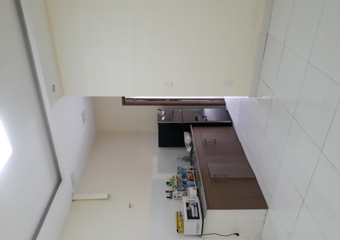 Chính chủ bán gấp căn hộ chung cư Hoàng Huy giá Rẻ nhất TT, tầng 2 , 45m2, 2PN. Lh 0974315598