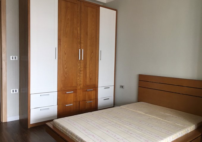 Bán nhanh căn hộ 3 phòng ngủ trung tâm quận Thanh Xuân - Giá rẻ nhất trong khu vực. LH 0916803331.