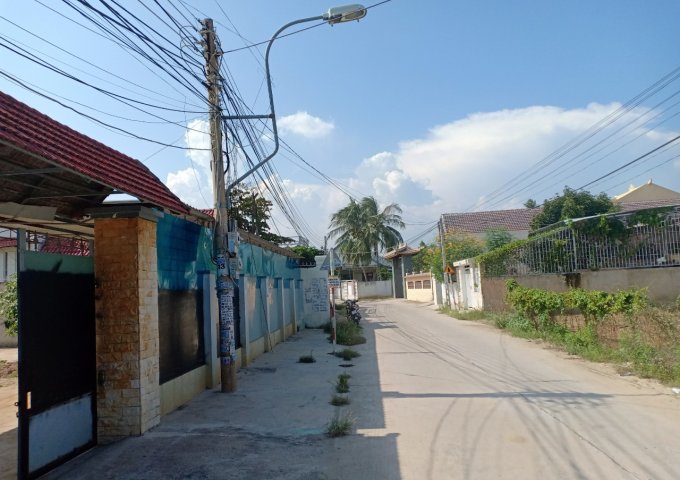 Bán đất tại Đường Lương Định Của, Nha Trang, Khánh Hòa diện tích 102.6m2 giá 13 Triệu/m²