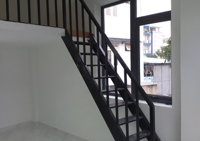 Cho thuê phòng trọ ở tòa nhà 5 lầu mới xây đường Phú Thuận, Q7