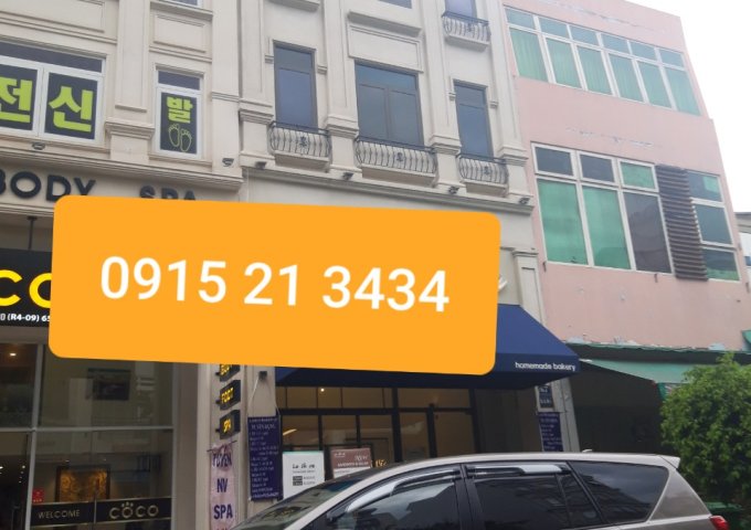 Cần cho thuê gấp nhà phố Hưng Gia 1,Phú Mỹ Hưng, có thang máy giá cực rẻ 60 tr/tháng LH: 0915213434 PHONG.