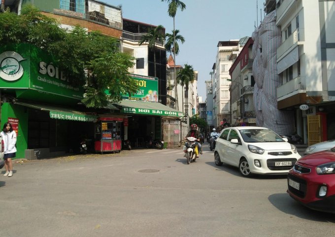 Chính chủ cho thuê nhà số 62 Linh Lang diện tích 31m2 lô góc mặt tiền 6*5m