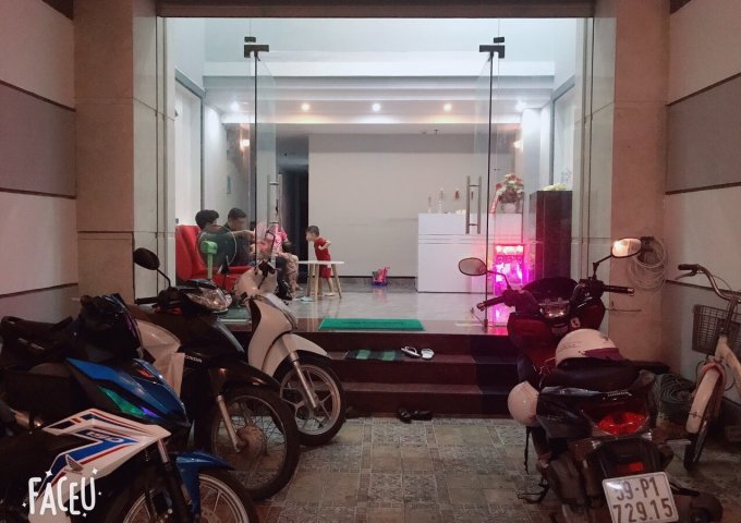 Bán Khách sạn 18P 5x25m mặt tiền Bùi Văn Ba, p.Tân Thuận Đông, Quận 7