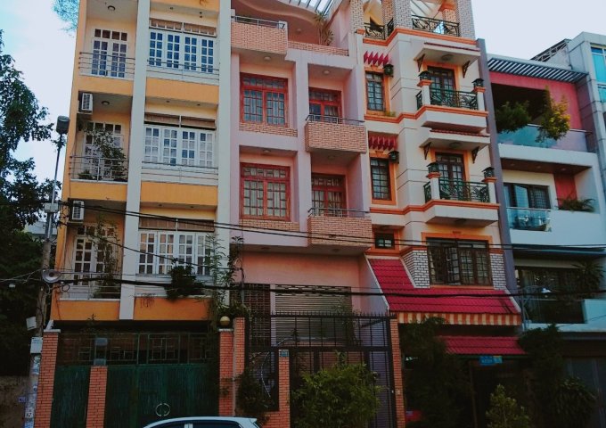 Bán nhà hẻm 7 mét Lê Văn Sỹ, quận Phú Nhuận, 3 lầu mới ở liền chỉ 8 tỷ