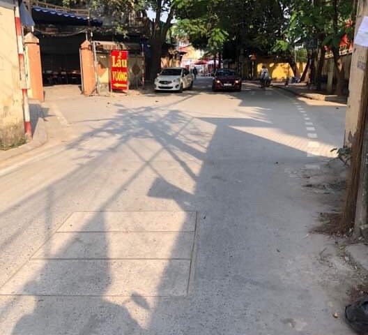 Bán đất vị trí đẹp chính chủ tại Ngõ Văn Hội (đường Cầu Vồng cũ), P. Đức Thắng, Q. Bắc Từ Liêm, Hà Nội
