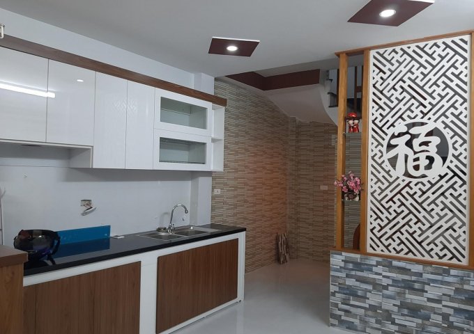 Bán nhà ngõ 82 Hoàng Đạo Thành, Thanh Xuân 50m2, 5 tầng, giá 4.85 tỷ