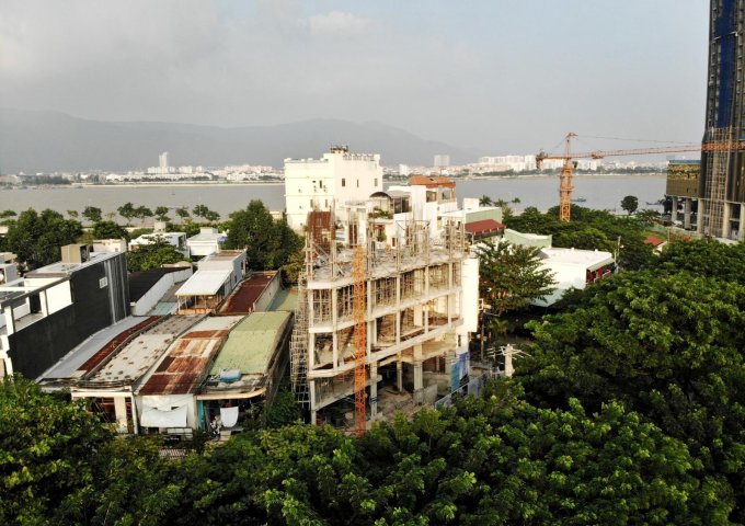 Bán căn hộ Hải Châu view sông Hàn giá chỉ bằng chung cư
