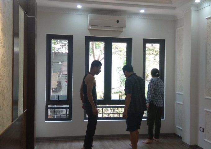  Bán nhà ngõ phố Yên Hòa, Trung Kính, 45m2x5t mới giá 4,6 tỷ
