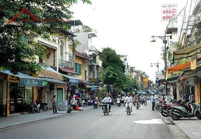 Cần sang gấp mặt bằng kinh doanh mặt đường Lê Thị Trung, Phường Phú Lợi, Thủ Dầu Một.