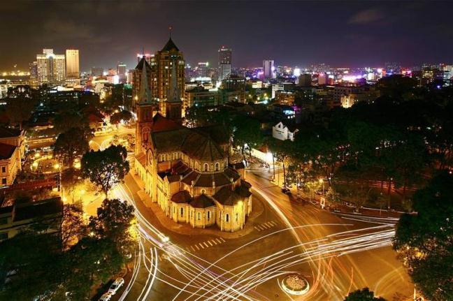 Cho thuê nhà đường Trần Phú ngang 10m đoạn đông khách du lịch