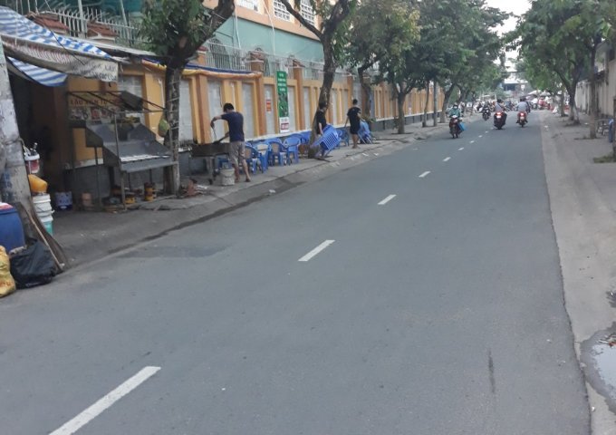 Bán nhanh nhà cấp 4 tiện xây  mới 3,2x10,5 HXH đường 14A, p.Tân Thuận Tây, Quận 7