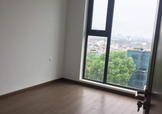Chính chủ cho thuê căn hộ 2 ngủ đồ cơ bản tại CC Sun Grand city số 3 Lương Yên, giá 17tr/th. LH:0936.530.388