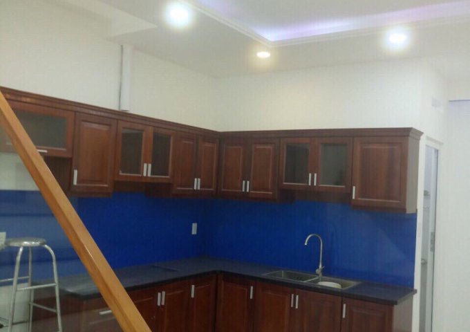 Nhà chính chủ diện tích 4m x 13m, gần chợ Hiệp Thành phường Hiệp Thành Q12. Gía: 2.8 tỷ. LH: 0356669091