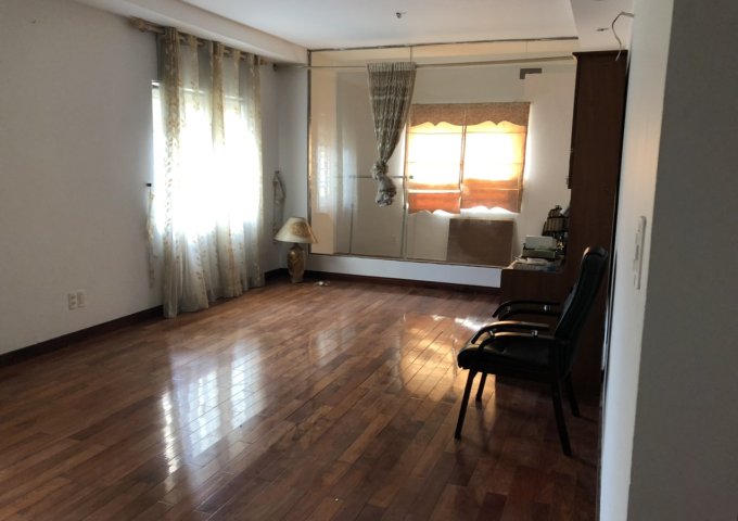 Cho thuê căn hộ gần E4 Yên Hòa Parkview 184m2, 3 p ngủ 3wc. LH:0387847288