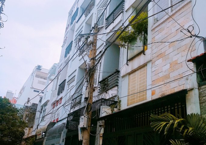 Bán nhà đường Nguyễn Hồng Đào, Tân Bình. DT 4x17m, 2 lầu nhà mới vào ở ngay 