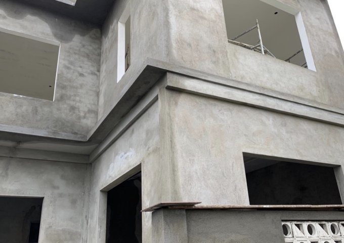 Nhà 2 tầng đang hoàn thiện, thuộc Thôn Lại Thế, Phú Thượng, TT Huế.
