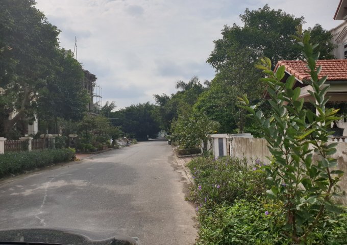 Bán đất biệt thự Bắc Đầm Vạc, Sông Hồng Thủ Đô Resort, Tích Sơn 405m2, giá: 25tr/m2 LH: 0399566078