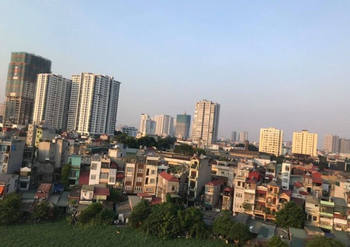 Tòa nhà 10 tầng thang máy phố Nguyễn Xiển, 200m2, ô tô đỗ ngày đêm